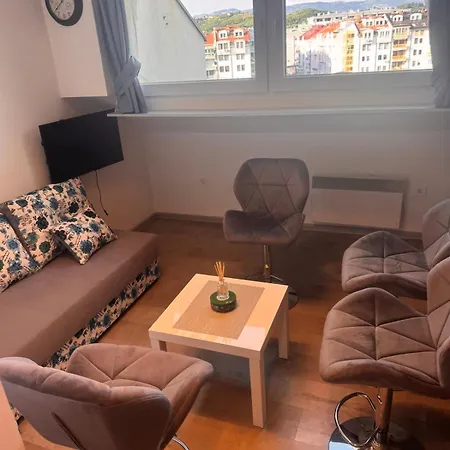 Apartment Amber Lux - Airport - Free Parking *