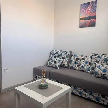 Amber Lux - Airport - Free Parking Apartment Sarajevo