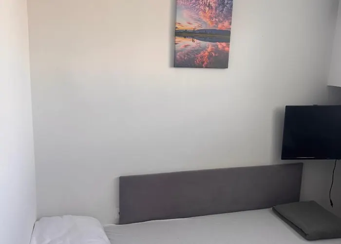 公寓 Amber Lux - Airport - Free Parking