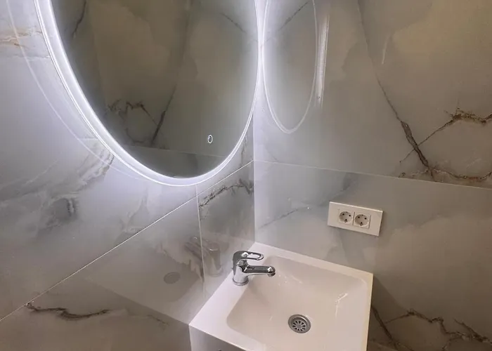 Amber Lux - Airport - Free Parking 公寓 *